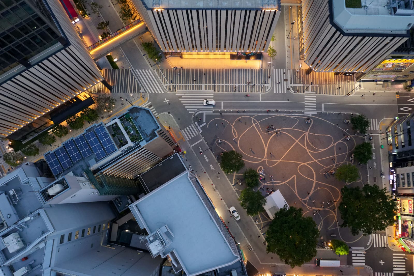 Hareza池袋・中池袋公園